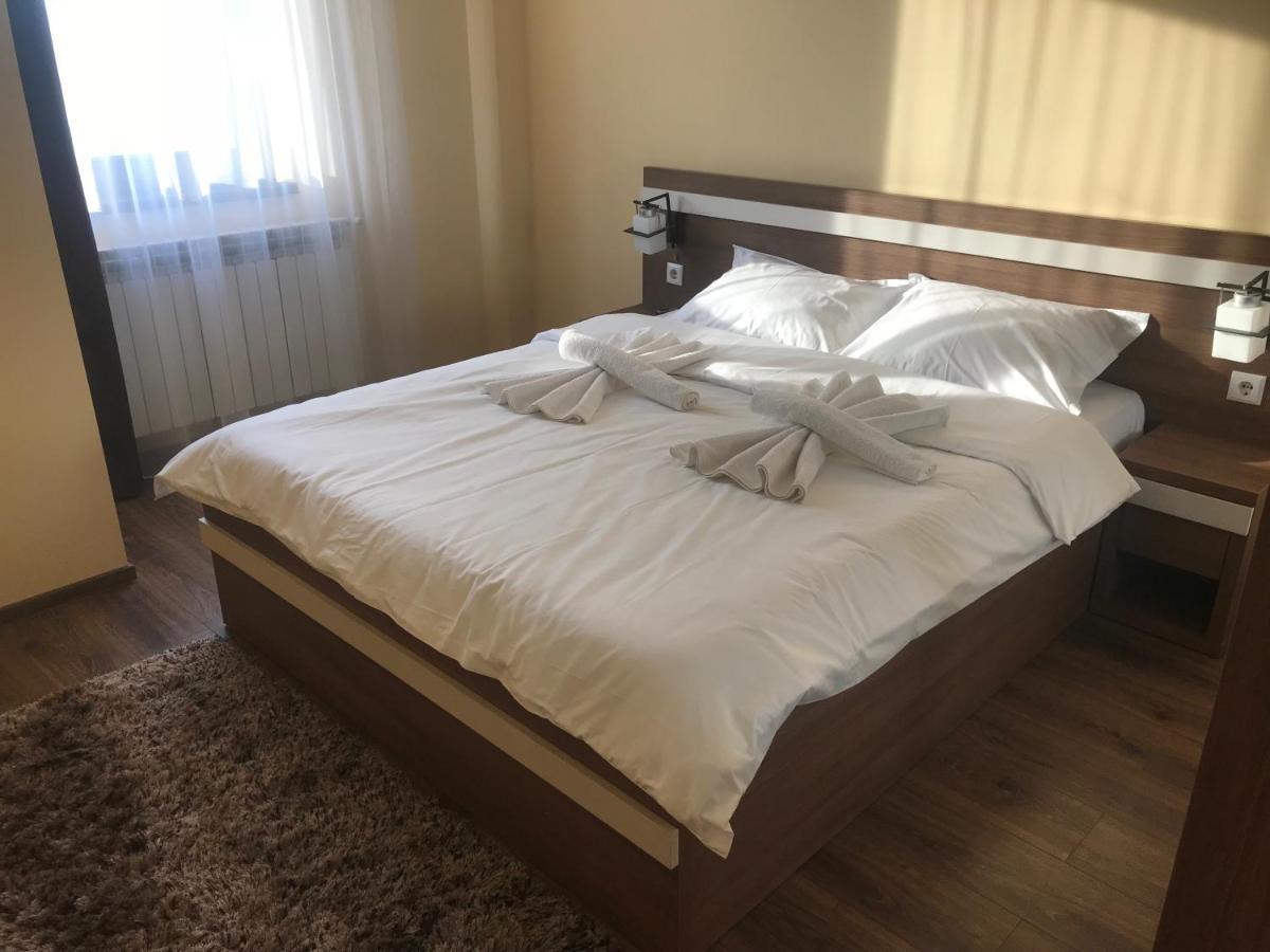 Constantin Lake View Apartment コンスタンツァ エクステリア 写真
